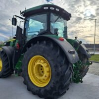 John Deere 7230R 3