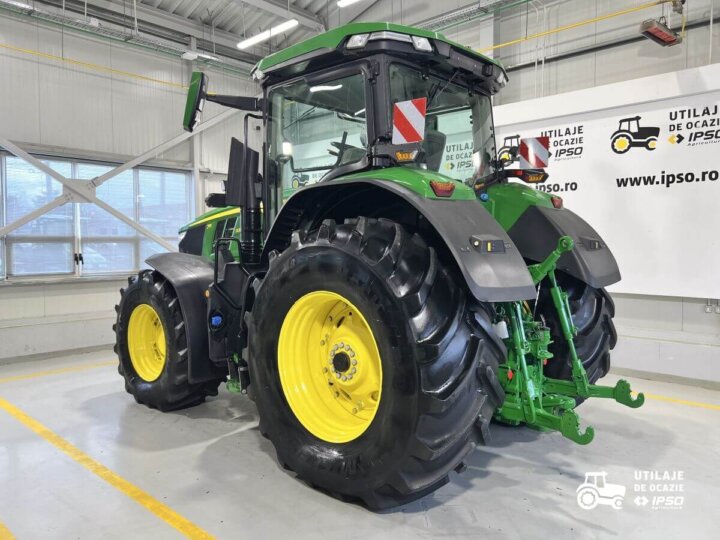 John Deere 7R 330 2 1