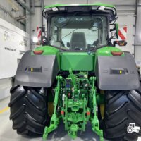 John Deere 7R 330 3 1