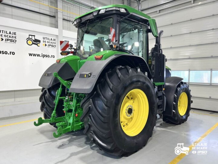 John Deere 7R 330 4 1