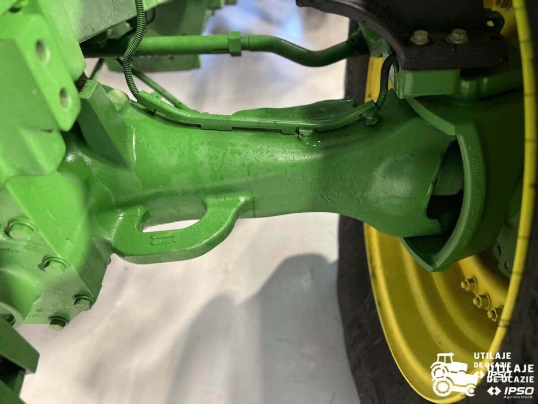 John Deere 8260R