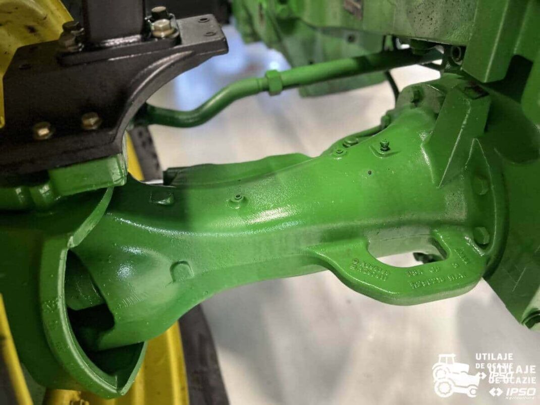 John Deere 8260R