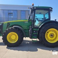 John Deere 8270R 1