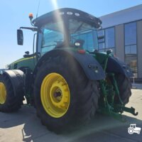 John Deere 8270R 2