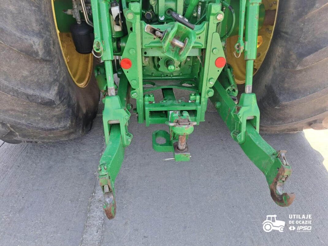 John Deere 8270R