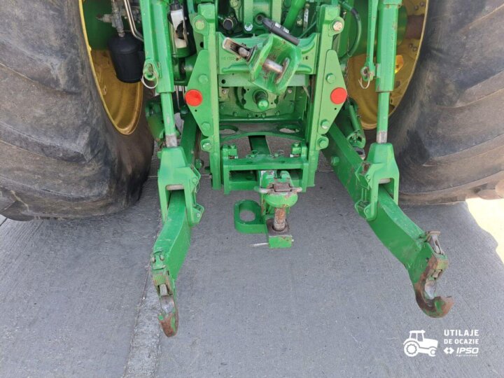 John Deere 8270R 22