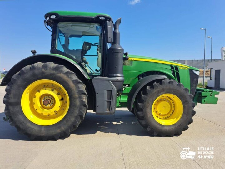 John Deere 8270R 5