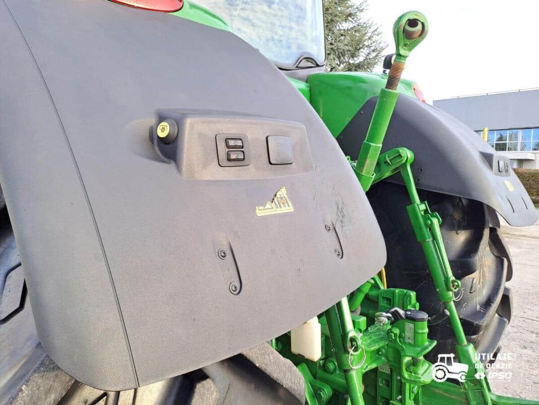 John Deere 8295R