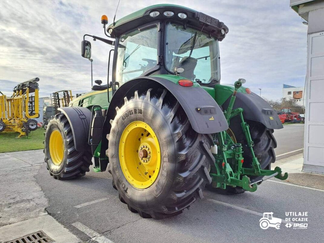 John Deere 8295R