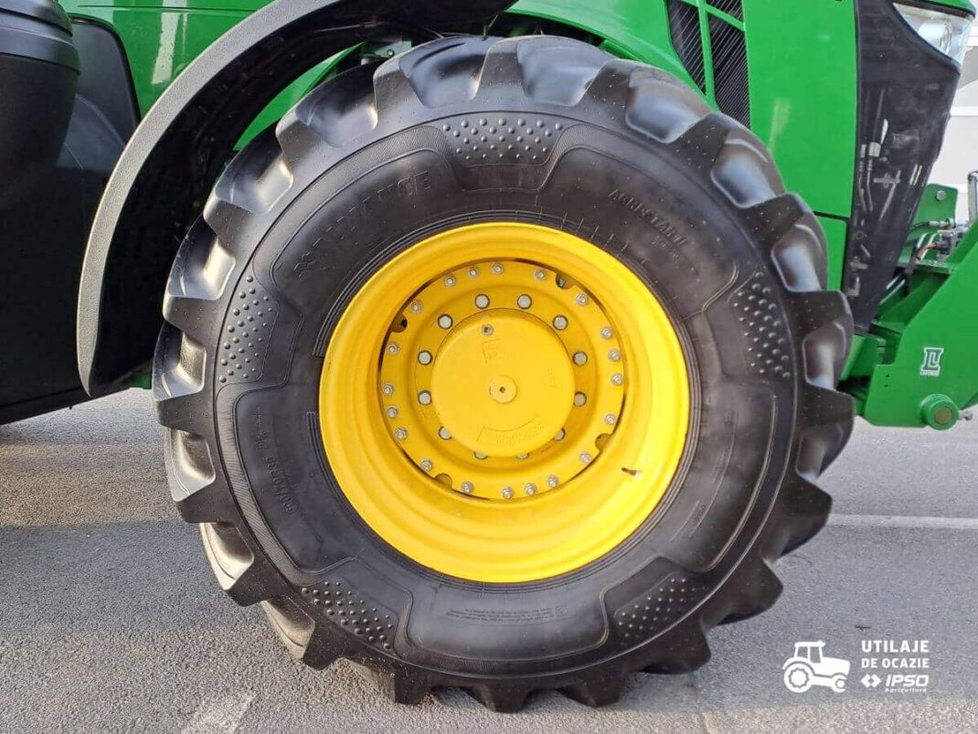 John Deere 8295R