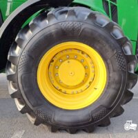 John Deere 8295R 23