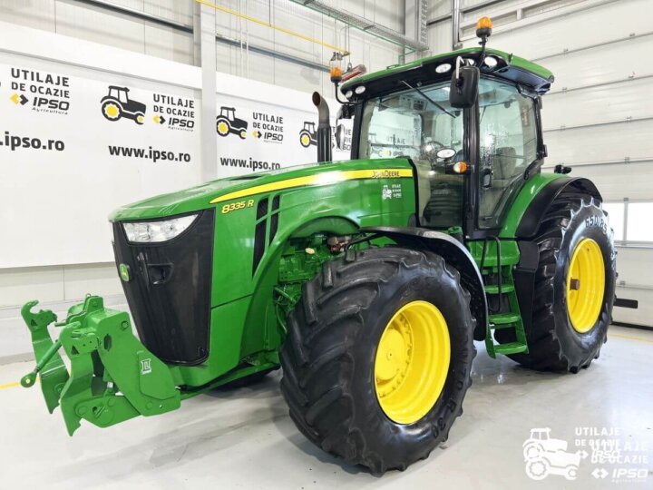 John Deere 8335R 1