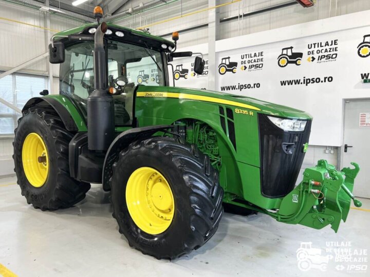 John Deere 8335R 7