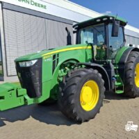 John Deere 8400R