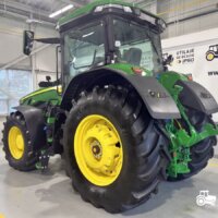 John Deere 8R 310 2