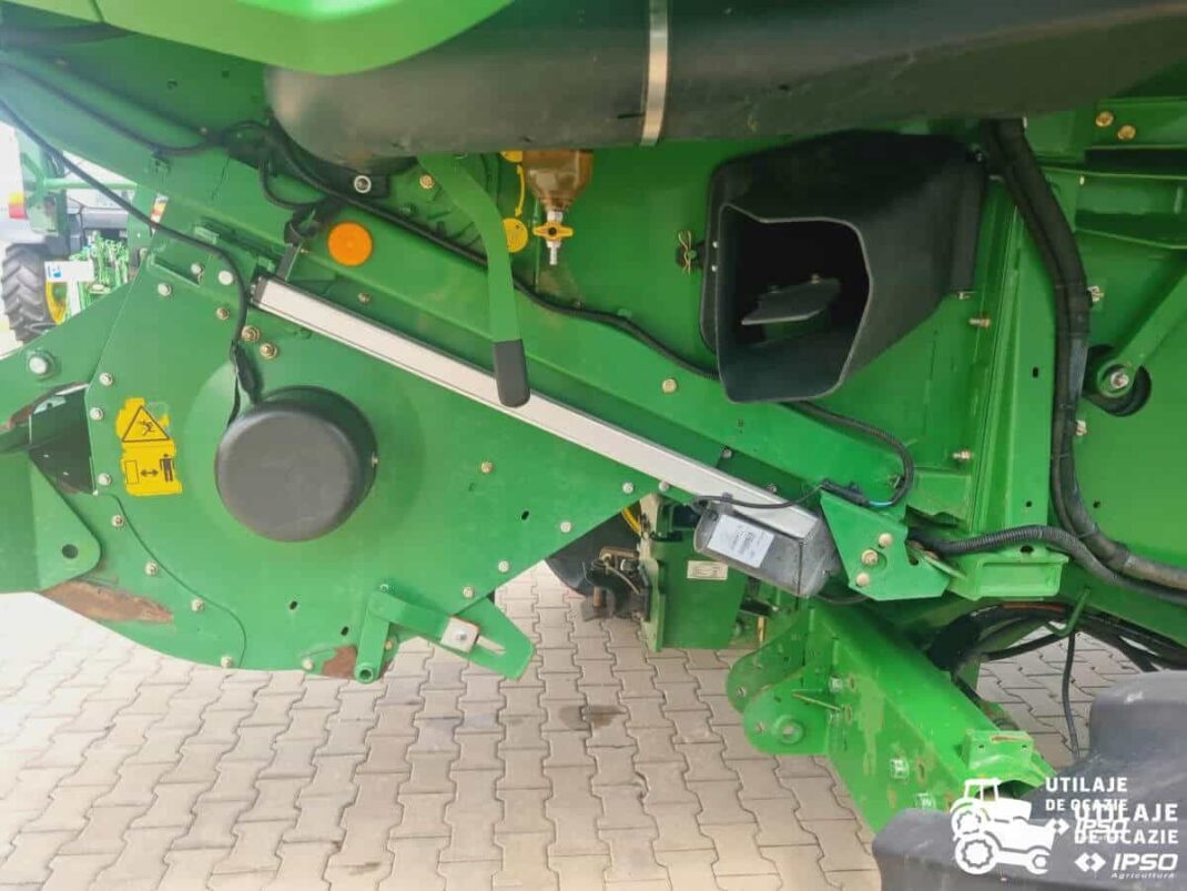 John Deere S670i HM 4x4 + Header paioase