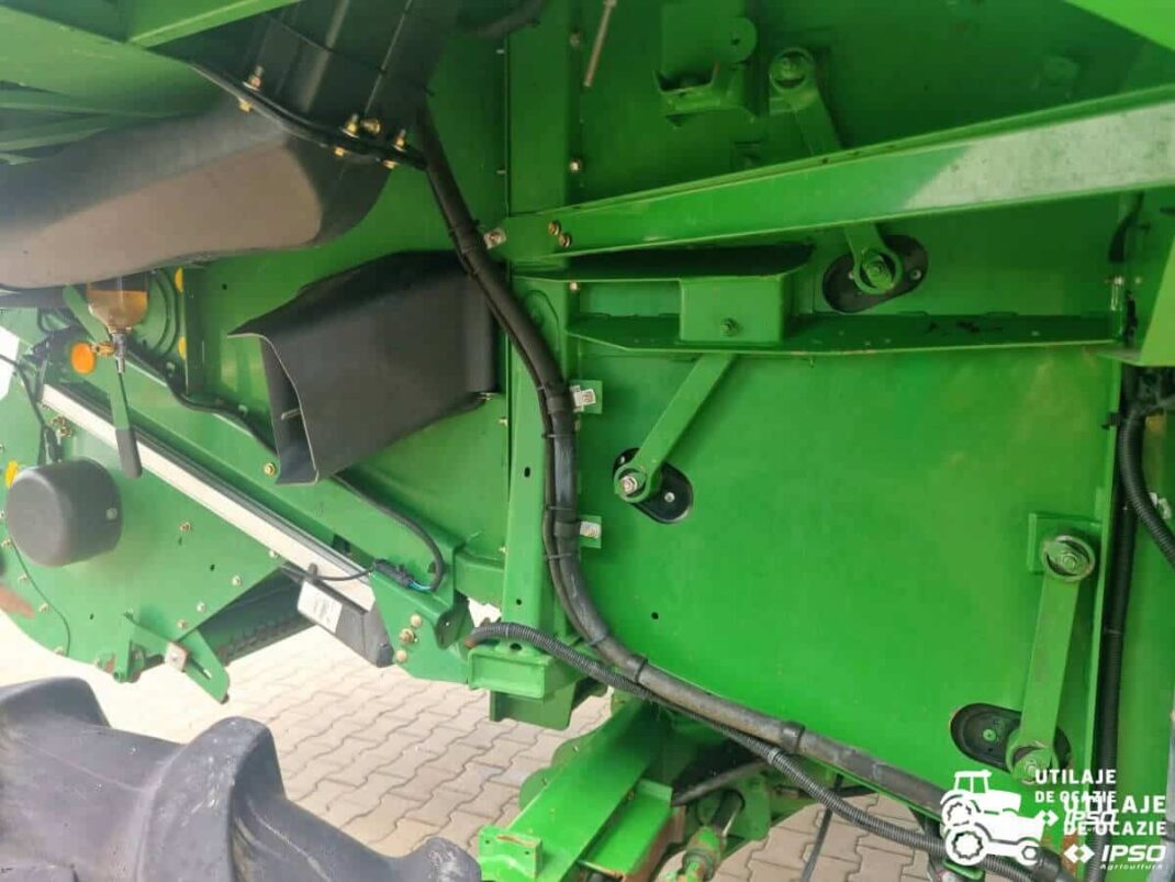 John Deere S670i HM 4x4 + Header paioase