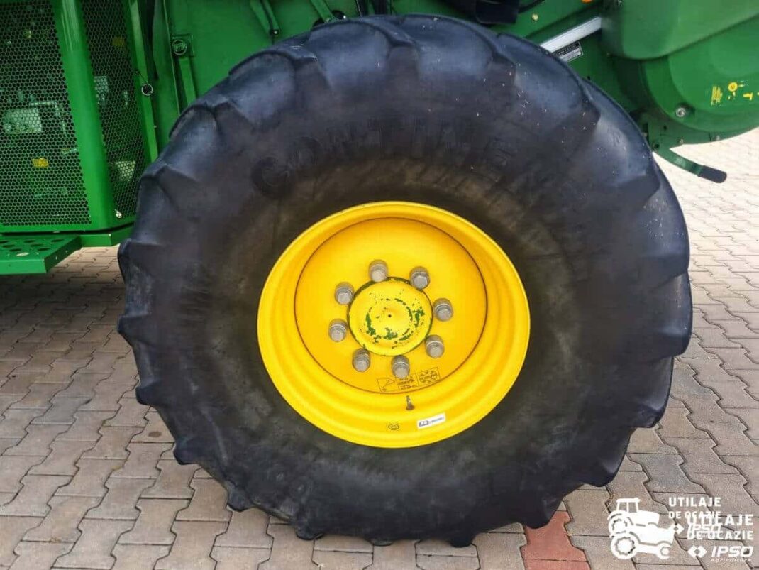 John Deere S670i HM 4x4 + Header paioase