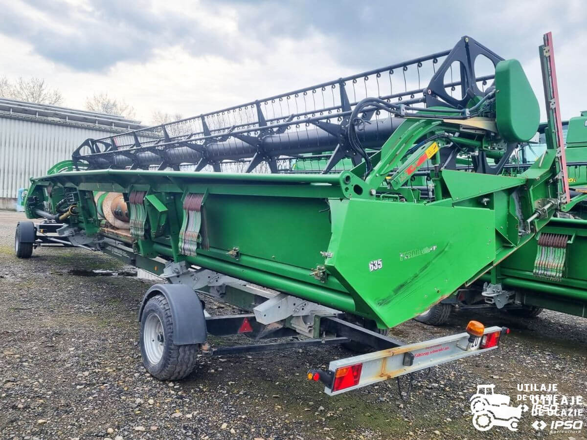 John Deere S780i + Header paioase