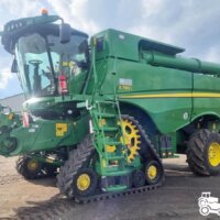 John Deere S780i + Header paioase