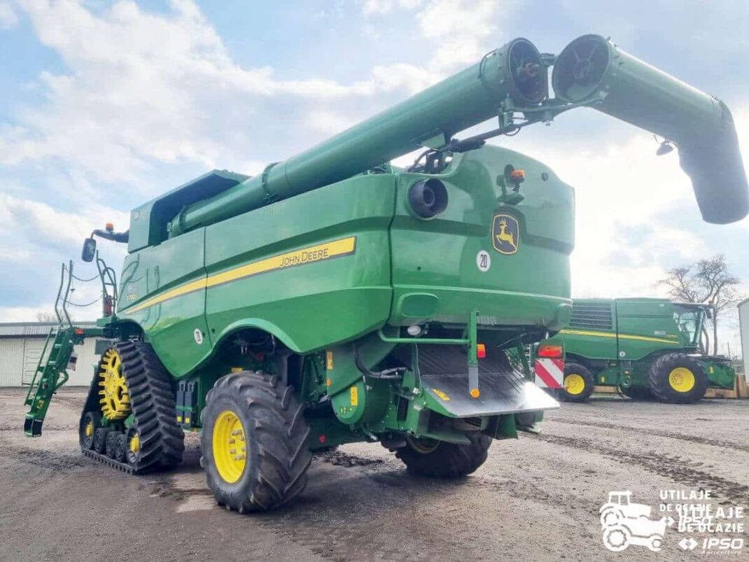John Deere S780i + Header paioase