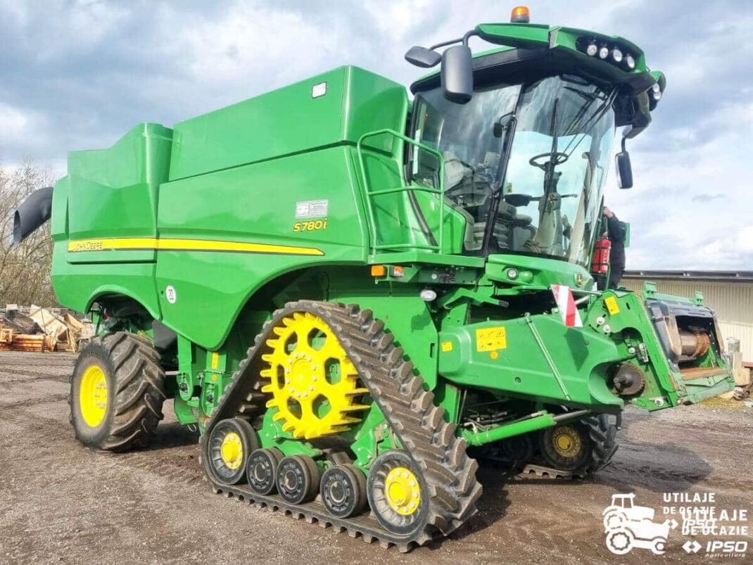 John Deere S780i + Header paioase
