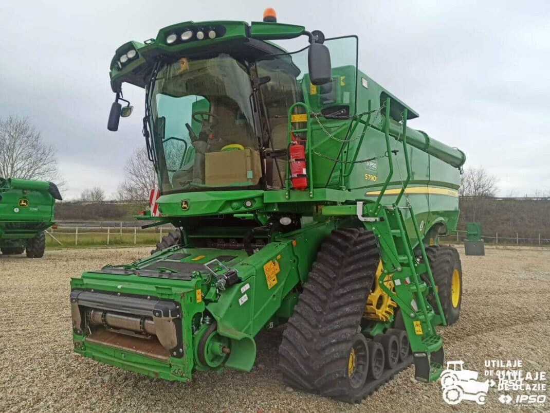 John Deere S790i + Header paioase