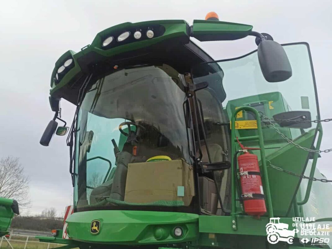 John Deere S790i + Header paioase