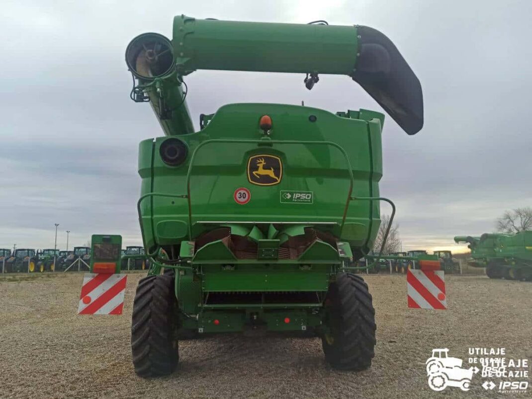 John Deere S790i + Header paioase