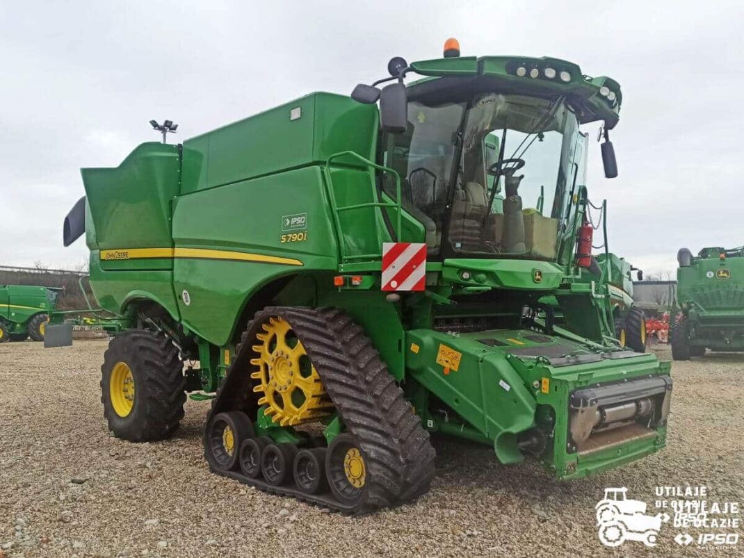 John Deere S790i + Header paioase