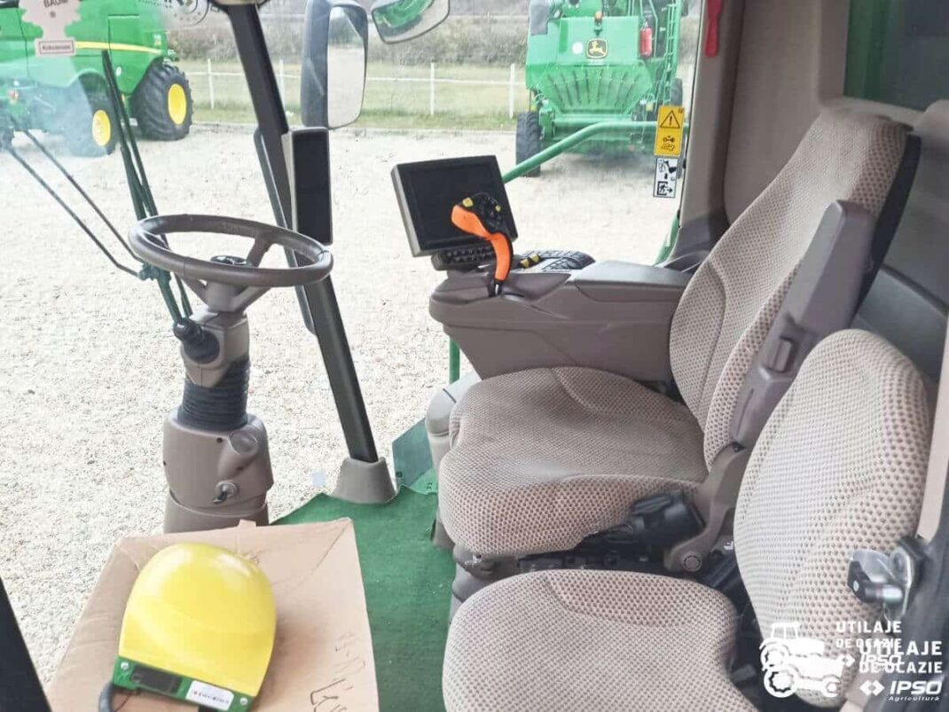 John Deere S790i + Header paioase