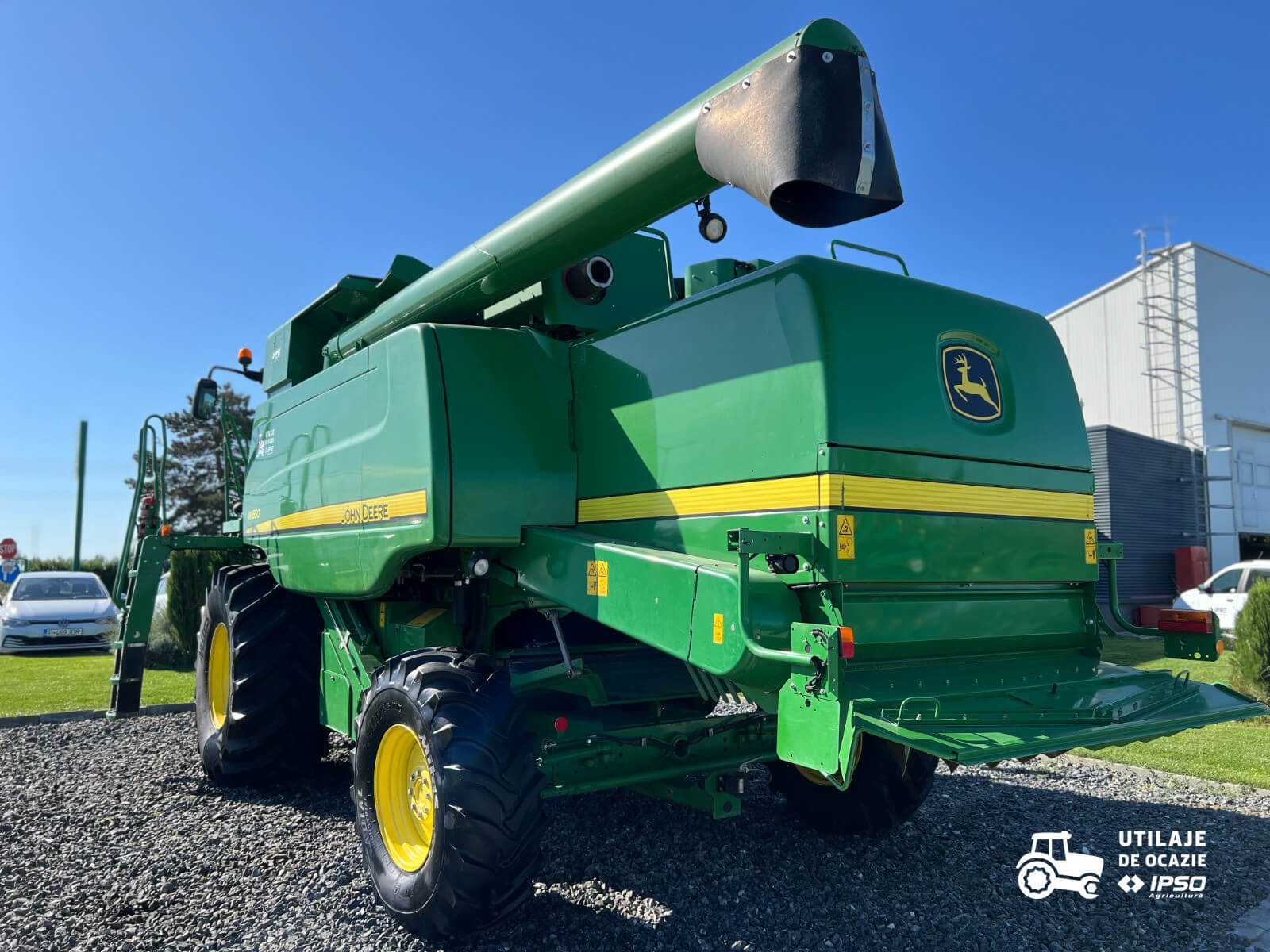 John Deere W650 + Header paioase