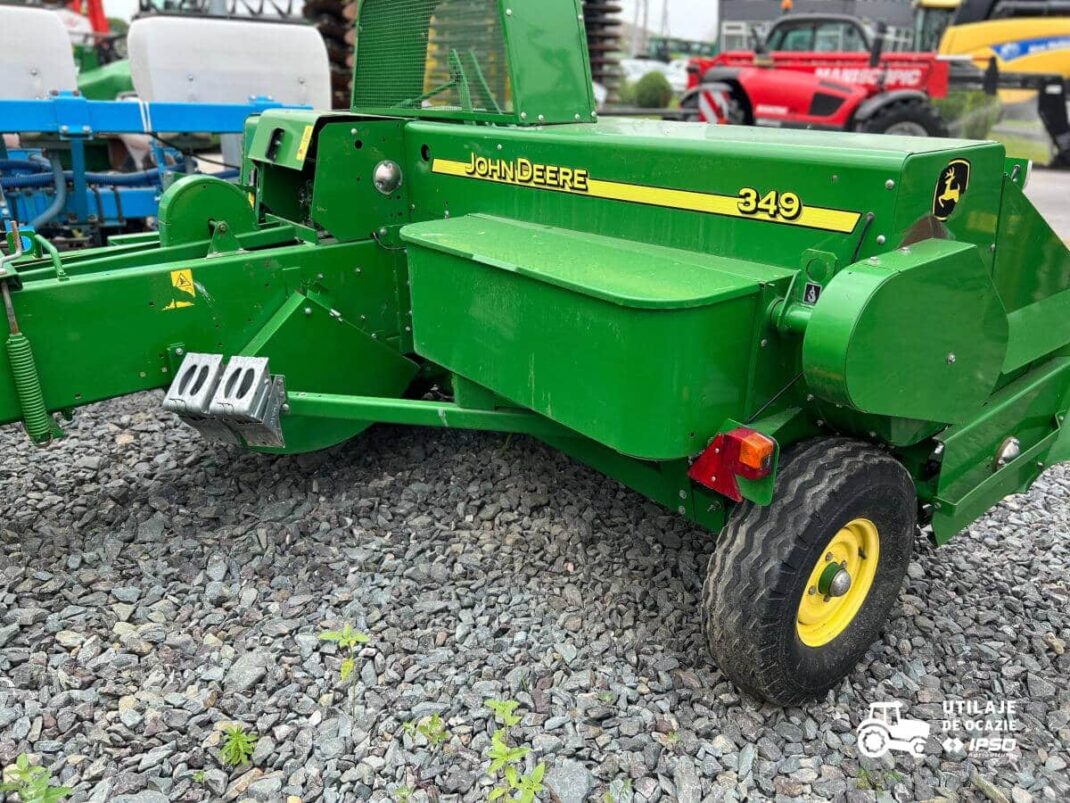 Presa de balotat John Deere 349