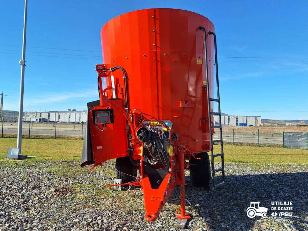 Remorca KUHN Euromix I 1270