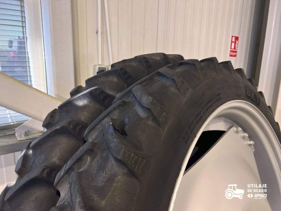 Roti inguste BKT Agri pentru tractor Case