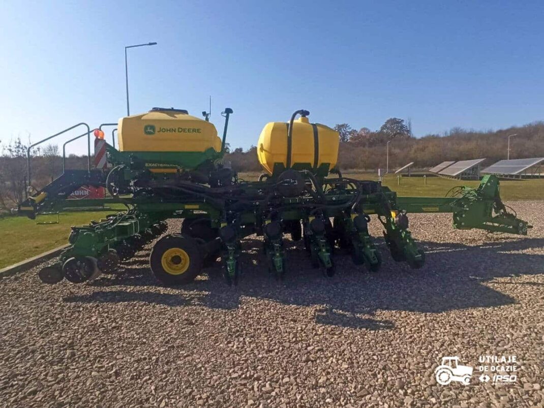 Semanatoare prasitoare John Deere DB37 ExactEmerge