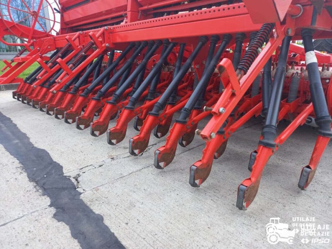 Semanatoare paioase Kuhn Integra + grapa rotativa HR 4004D