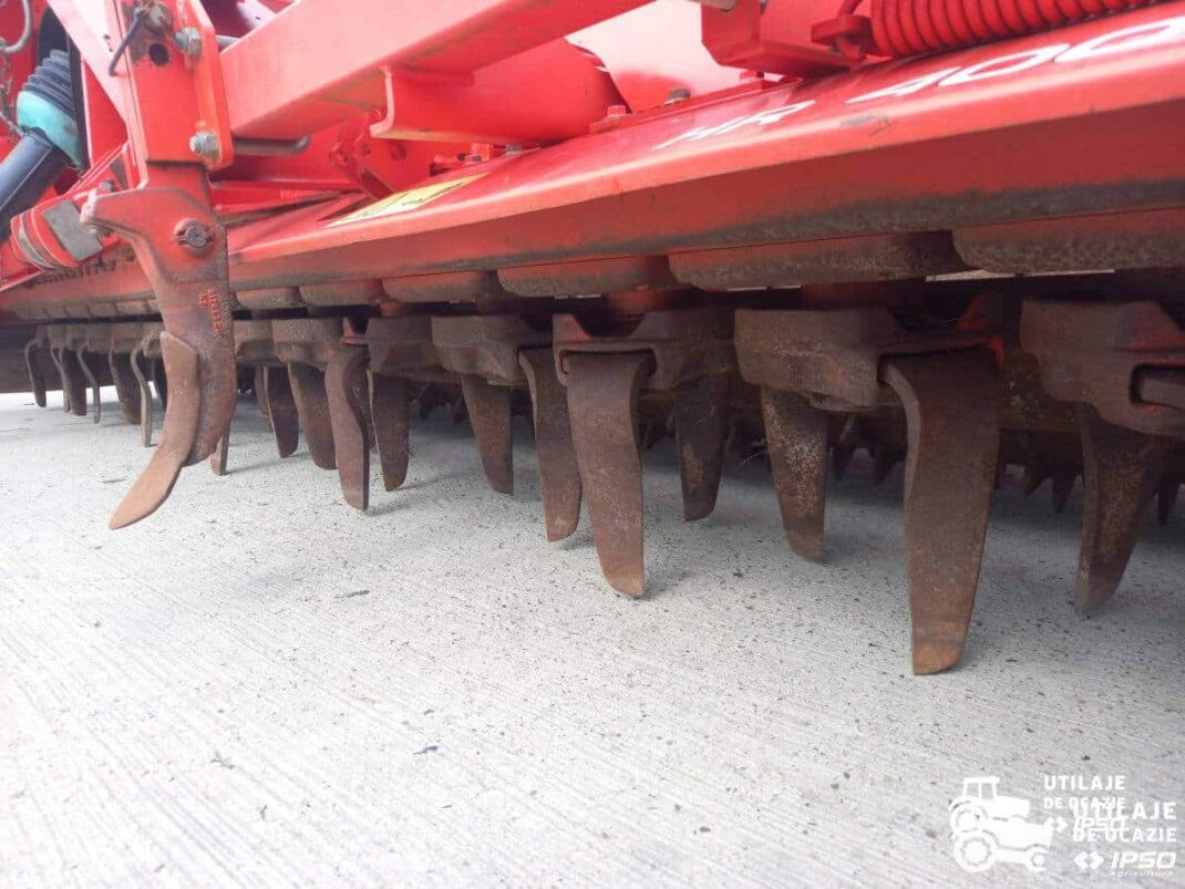 Semanatoare paioase Kuhn Integra + grapa rotativa HR 4004D