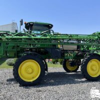 Sprayer John Deere R4030 1