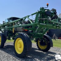 Sprayer John Deere R4030 2