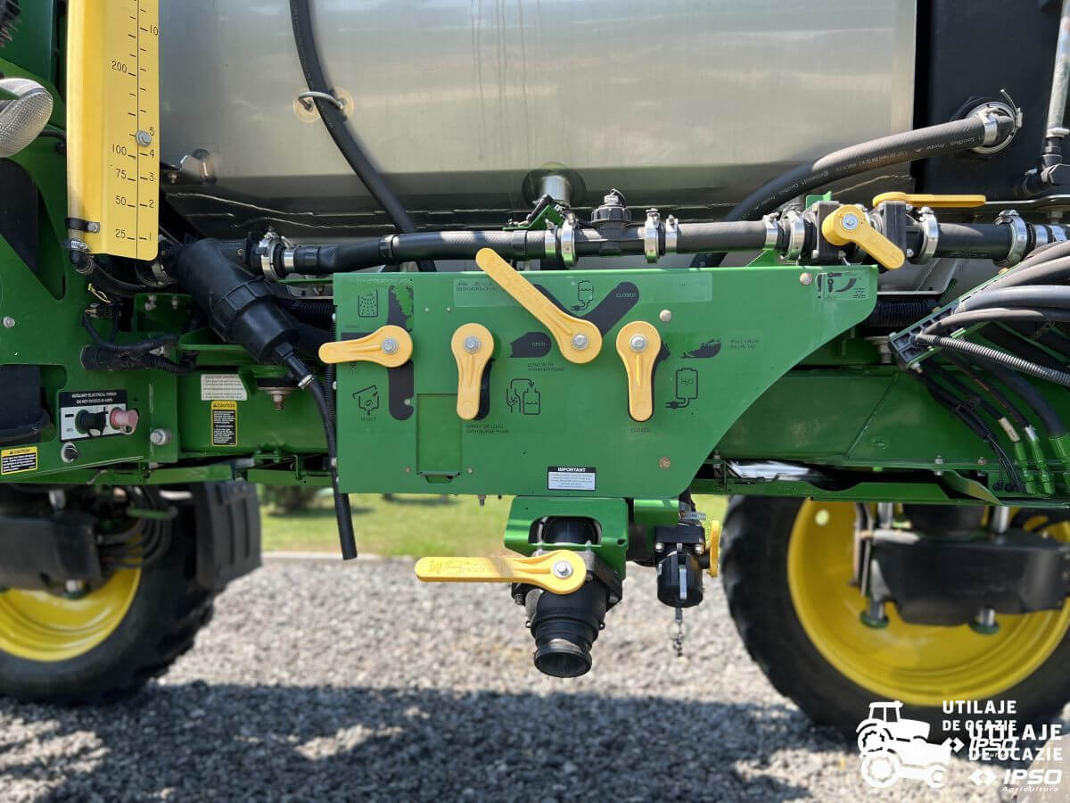Sprayer John Deere R4030