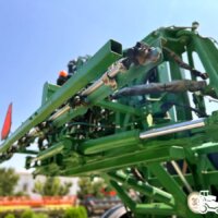 Sprayer John Deere R4030 27