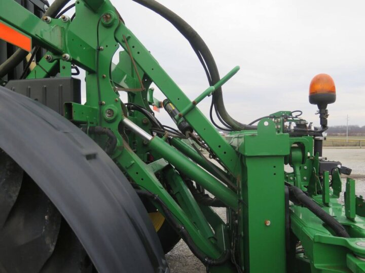 Sprayer John Deere R4038 22 1