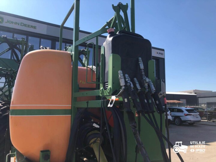 Sprayer tractat Amazone UG 2200 11