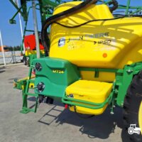 Sprayer tractat John Deere M724 10