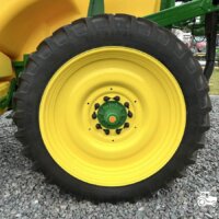 Sprayer tractat John Deere M740 15