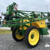 Sprayer tractat John Deere M740 5