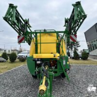 Sprayer tractat John Deere M740 8