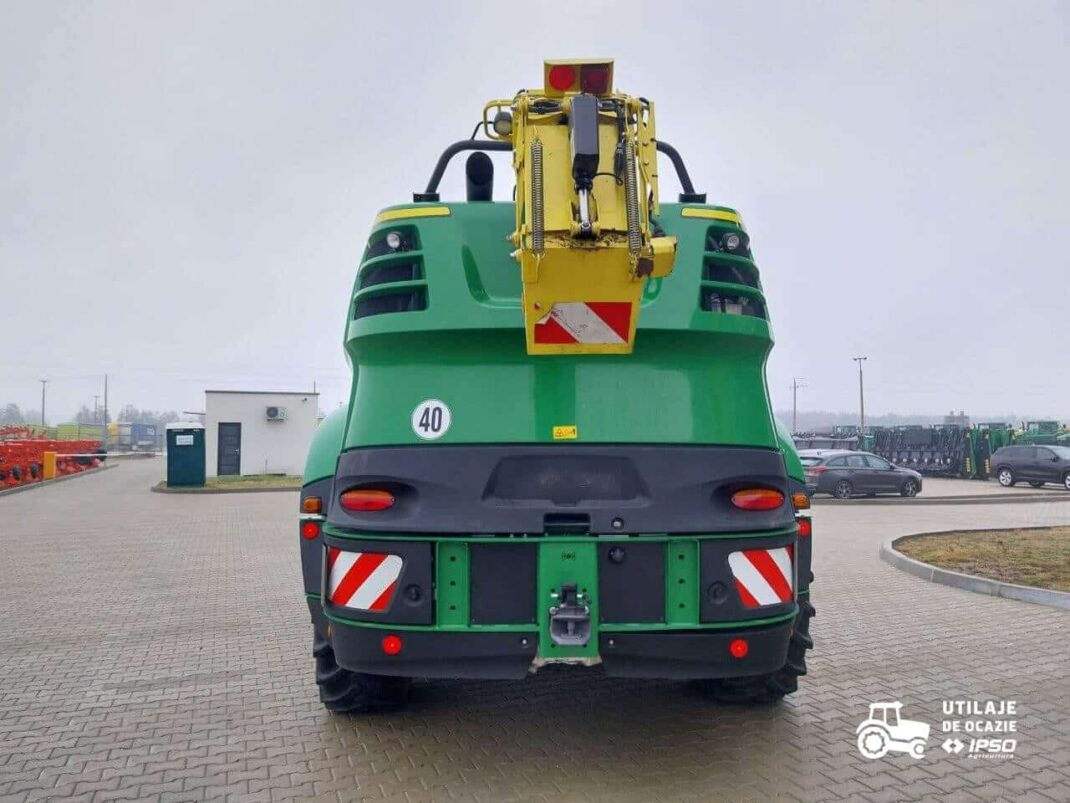 John Deere SPFH 8300 ProDrive + Header Kemper