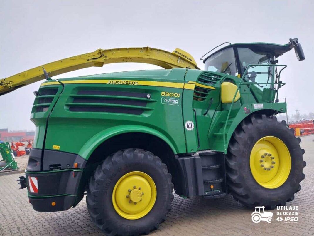 John Deere SPFH 8300 ProDrive + Header Kemper